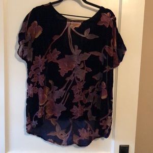 Purple floral velvet tunic/top - size M